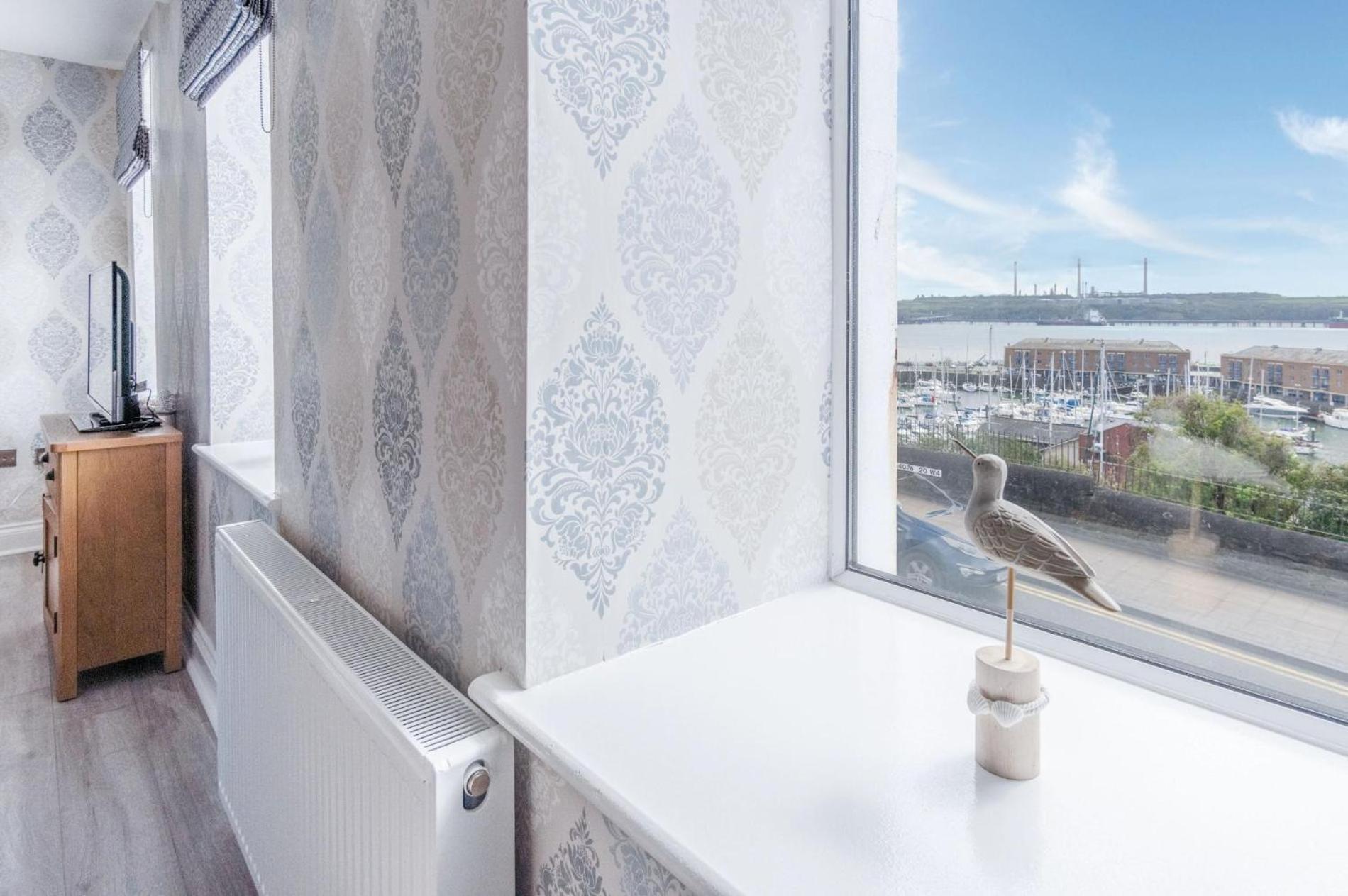Harbour View - 2 Bedroom Apartment - 米尔福德港 外观 照片